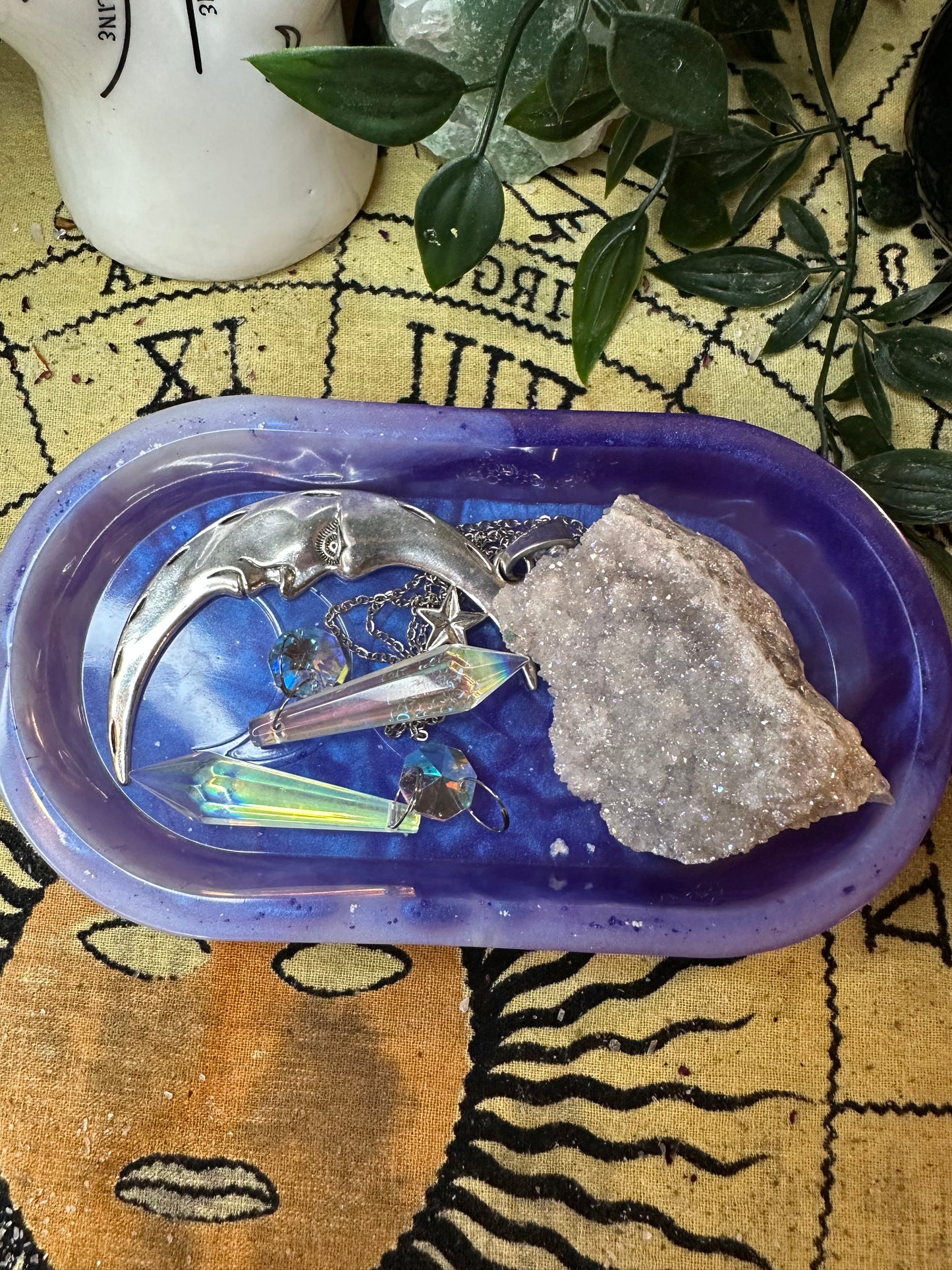 Oval Triple Moon Offering Dish